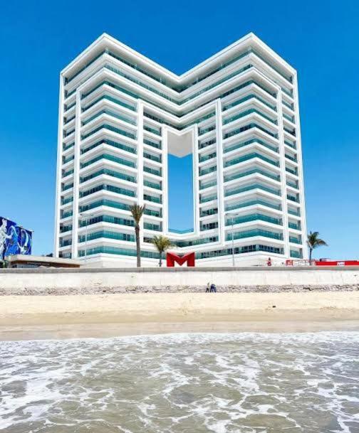 Condominio Torre Eme Frente Al Malecon Vista A La Ciudad Con Alberca Y Algo Al Mar Gimnacio Масатлан Экстерьер фото